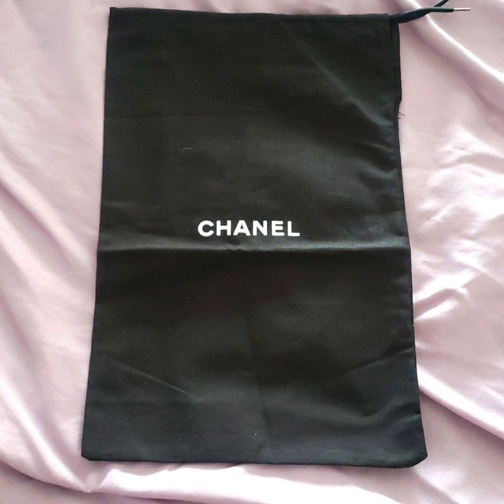 CHANEL DUST BAG